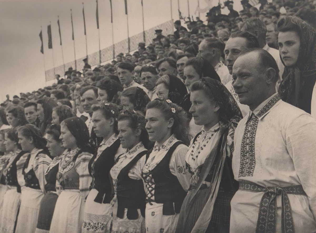 областной праздник песни в Барановичах, 8 мая 1949. Коллектив Запольского сельсовета Кореличского района